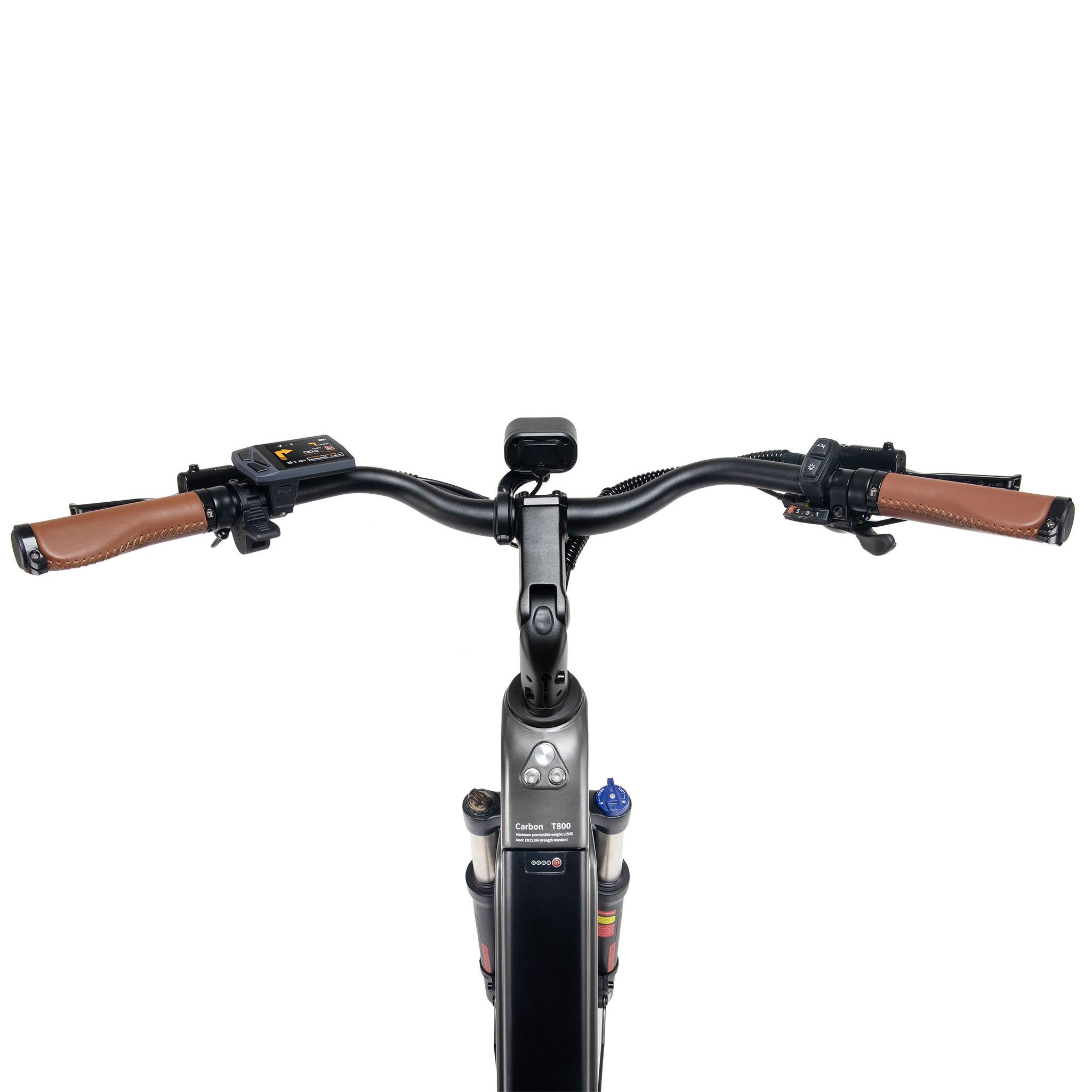 Draufsicht auf den Lenker eines E-Bikes. Braune Griffe, Display, Spiegel. Schwarzer Lenker.