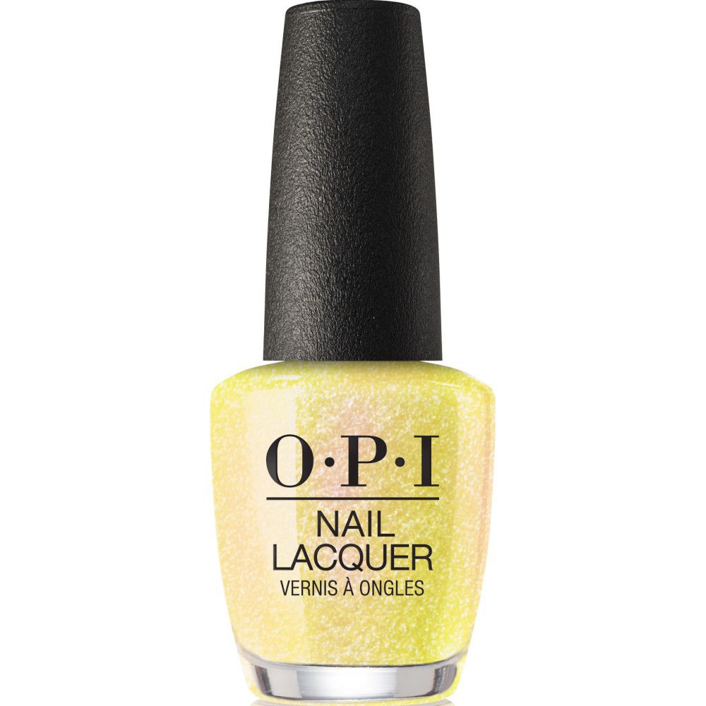 OPI Nagellacke Flasche. Gelber Nagellack mit schwarzem Deckel. Aufschrift: OPI Nail Lacquer.