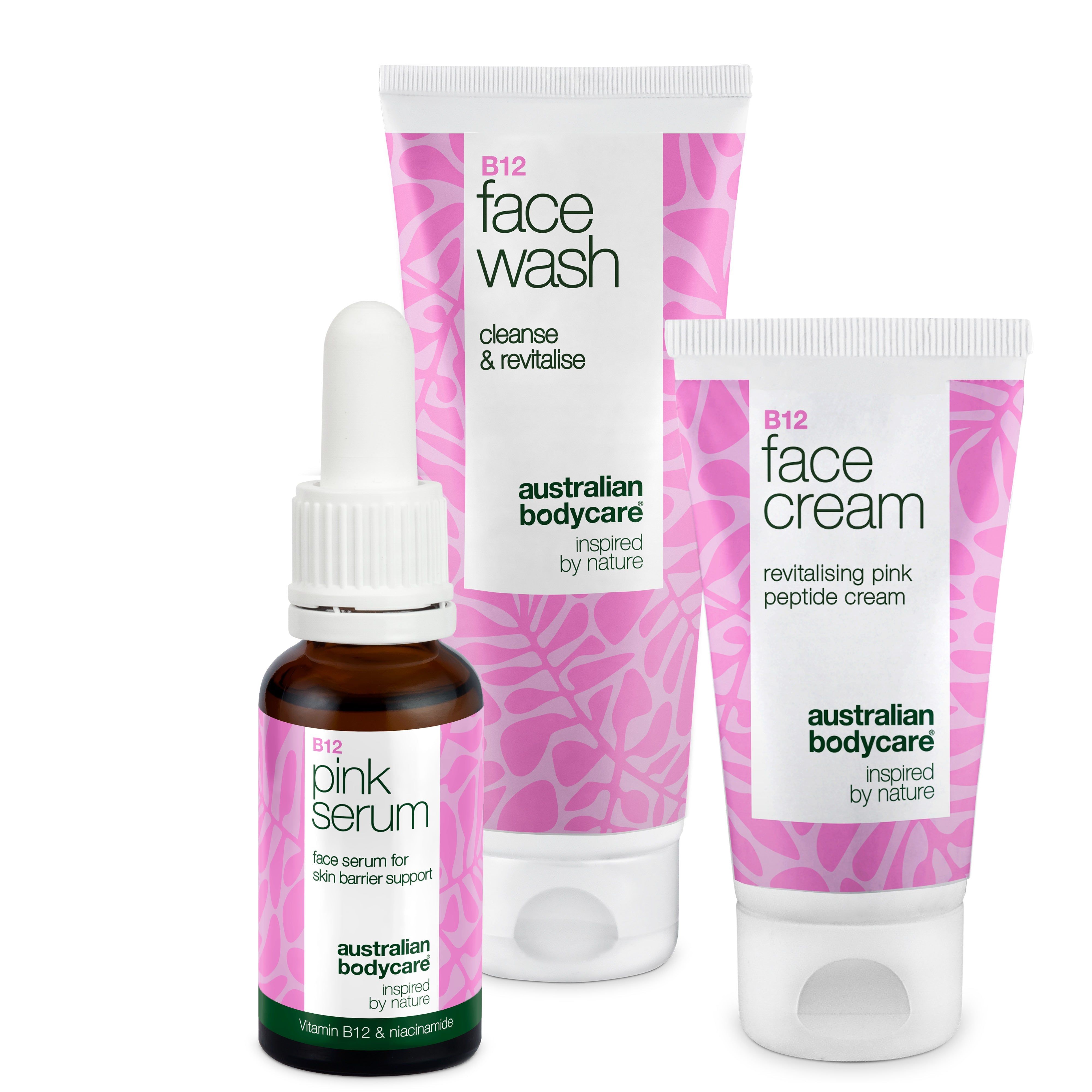 Drei Produkte: Face Wash, Face Cream und Pink Serum. Alle in rosa Verpackung mit weißer Schrift. Marke: Australian Bodycare.