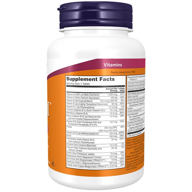 Weiße Flasche mit orangefarbenem Etikett. Enthält ADAM Men's Multiple Vitamin Tabletten. Nährwertangaben auf der Rückseite.