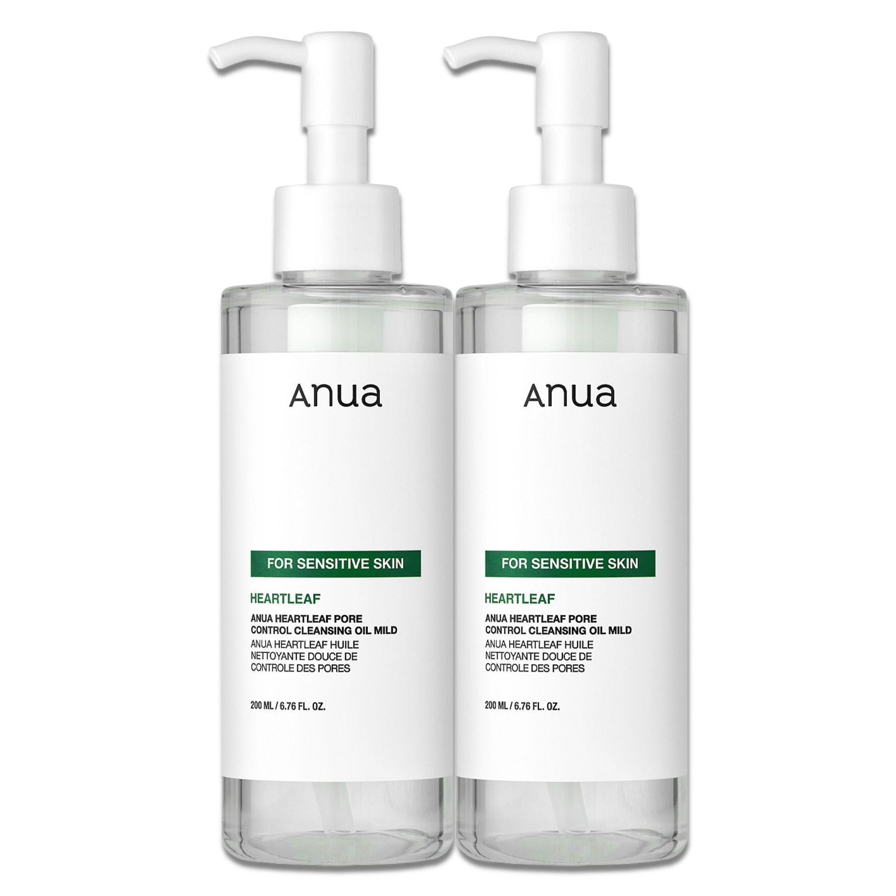 Zwei weiße Flaschen mit Pumpen. Text: Anua, FOR SENSITIVE SKIN, HEARTLEAF PORE CONTROL CLEANSING OIL MILD.