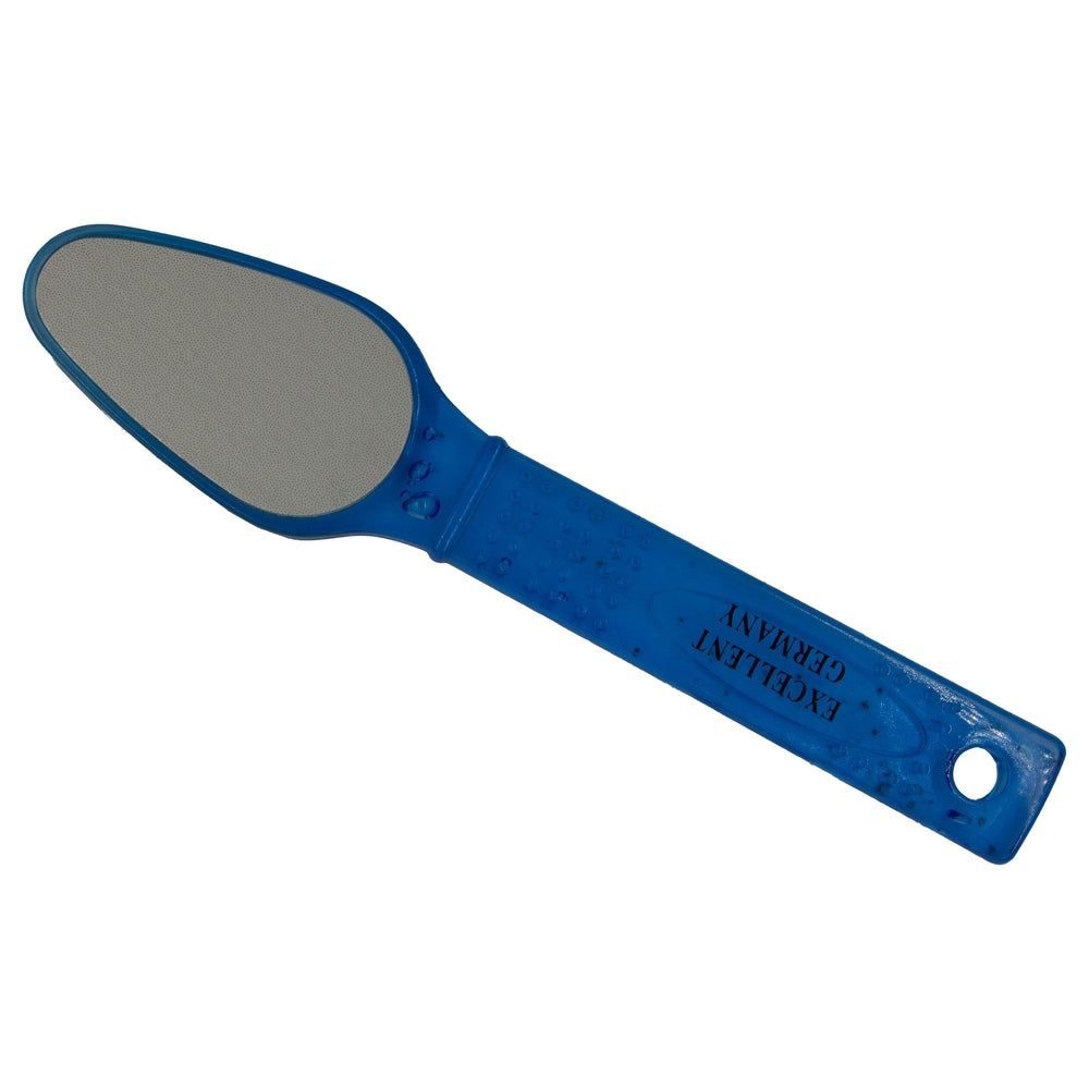 Blauer Hornhautentferner. Graue Reibefläche. Aufschrift: EXCELLENT GERMANY. Loch am Griff.