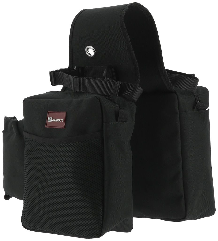 Schwarze Satteltasche mit mehreren Fächern. Netztasche und Marke auf rotem Etikett. Mit Tragegriff und Ösen.