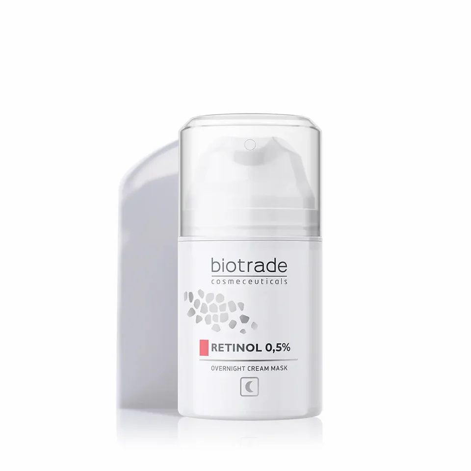 Weiße Biotrade-Flasche mit Retinol 0,5%. Text: Biotrade, Retinol 0,5%, Overnight Cream Mask.
