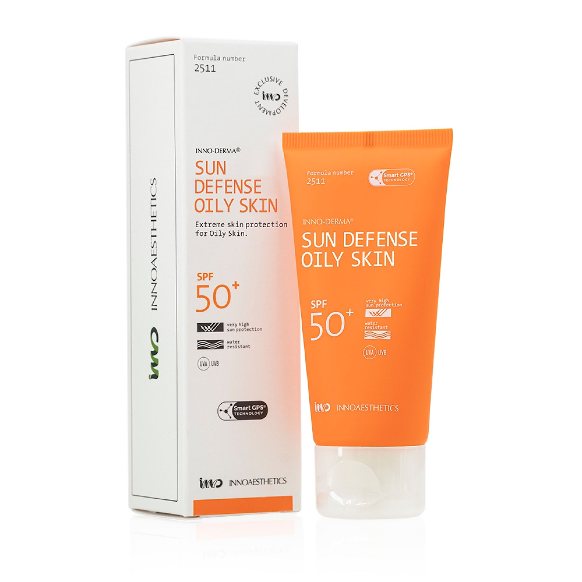 Sonnencreme-Tube und -Verpackung. Orangefarbene Tube mit weißem Deckel. Aufschrift: Sun Defense Oily Skin, SPF 50+. Weiße Verpackung mit Logo.