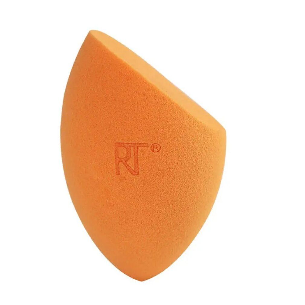 Orangener Make-up-Schwamm mit abgeschrägter Seite. Auf dem Schwamm ist das Logo RT eingeprägt.