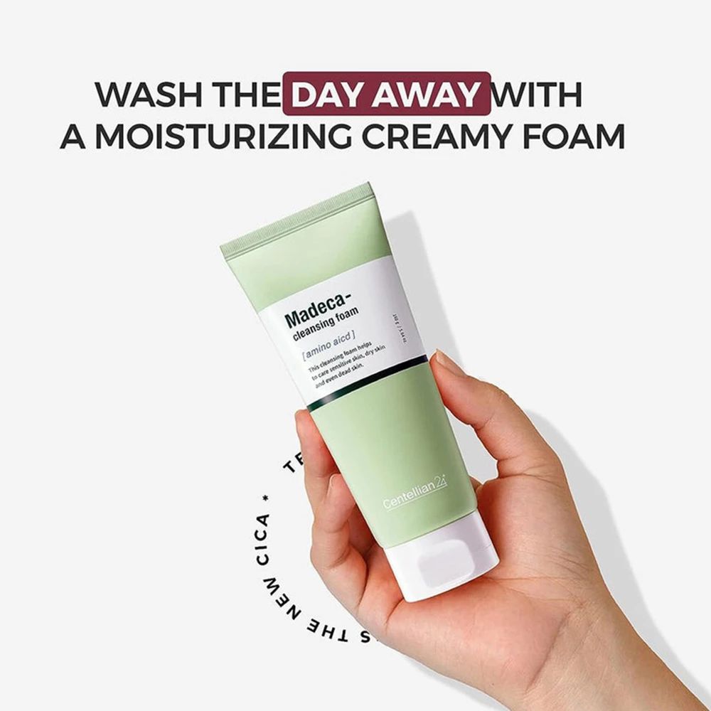 Hand hält grüne Tube mit weißem Etikett. Text: Madeca-cleansing foam, [amino acid]. Centellian 24 Logo.