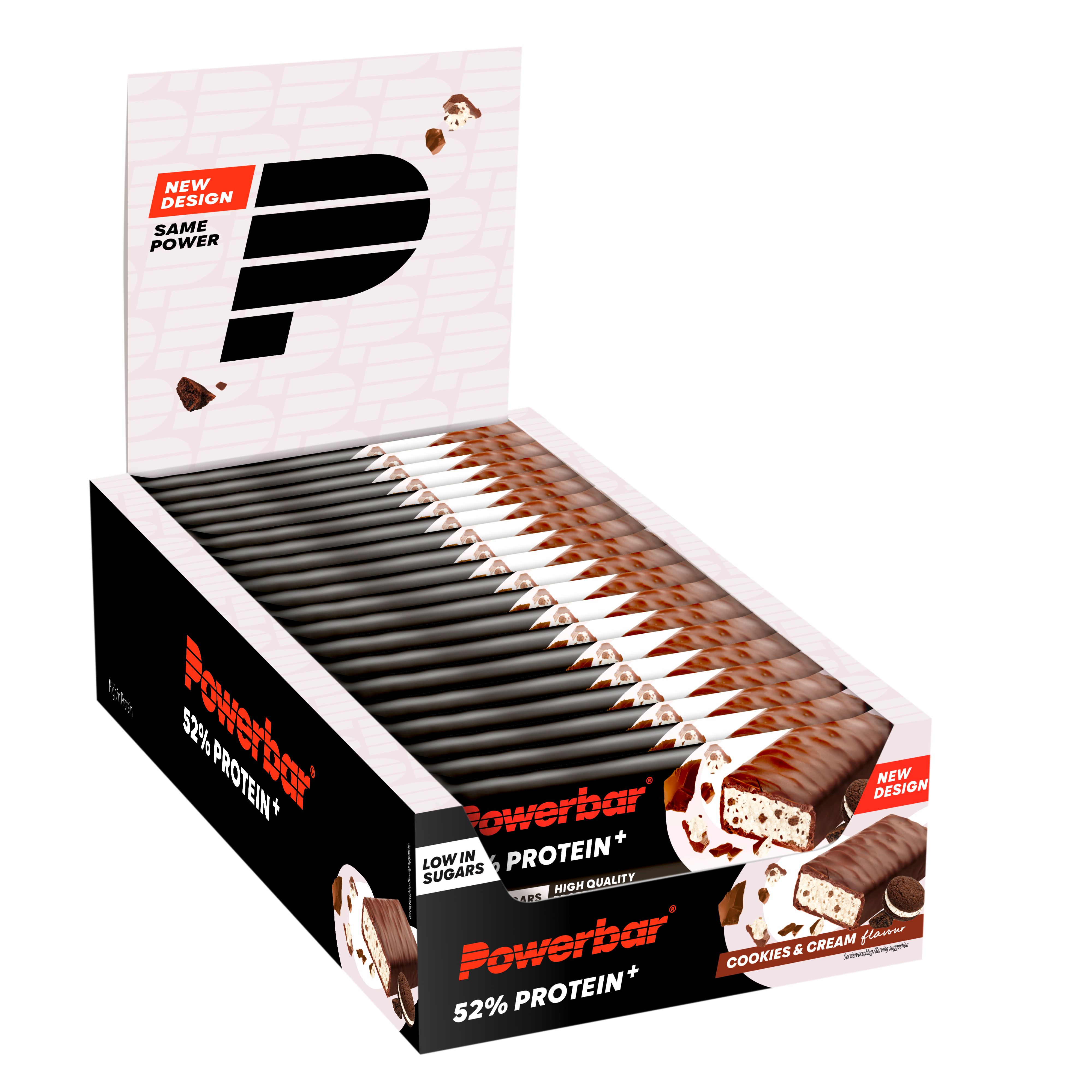 Karton mit Powerbar Protein+ Riegeln, Cookies & Cream. Verpackung mit Produktabbildung. Aufschrift: 52% Protein+, Cookies & Cream flavour.