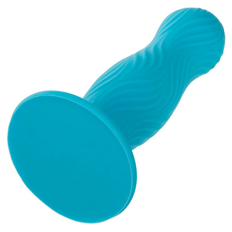 Türkisfarbener Silikon-Stimulator mit geriffelter Oberfläche und flacher, runder Basis. Perspektivische Ansicht.