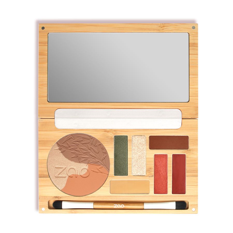 Geöffnete Bambus-Make-up-Palette mit Spiegel, Rouge, Lidschatten und Pinsel. ZAO-Logo sichtbar.