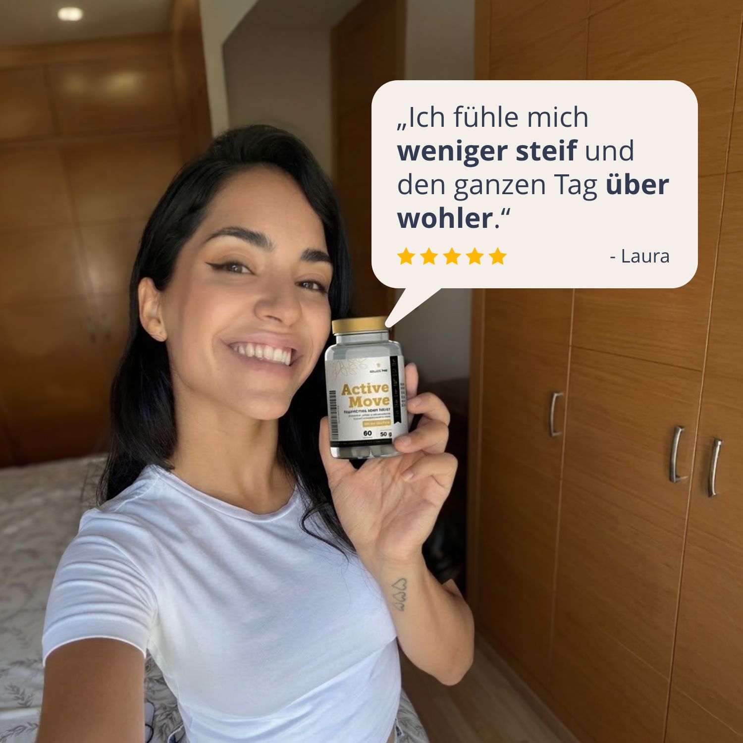 Frau hält Golden Tree Active Move und gibt ein positives Testimonial.