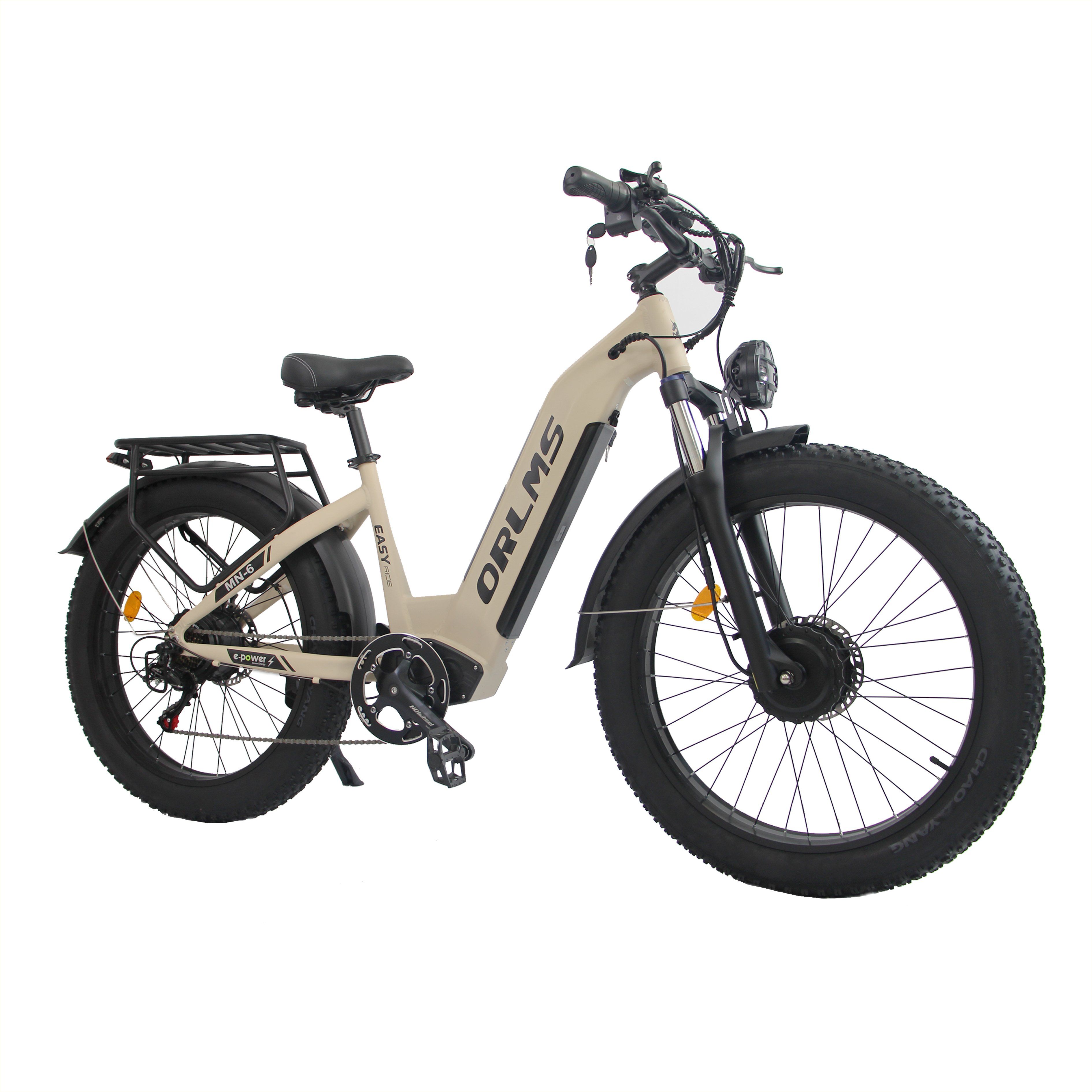 Beige Elektrofahrrad mit schwarzen Reifen. Marke ORLMS sichtbar.