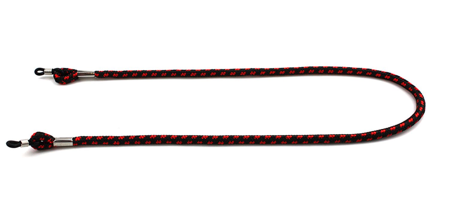 Brillenband, rot-schwarz geflochtenes Seil, Metallenden, schwarze Schlaufen. Draufsicht, weißer Hintergrund.