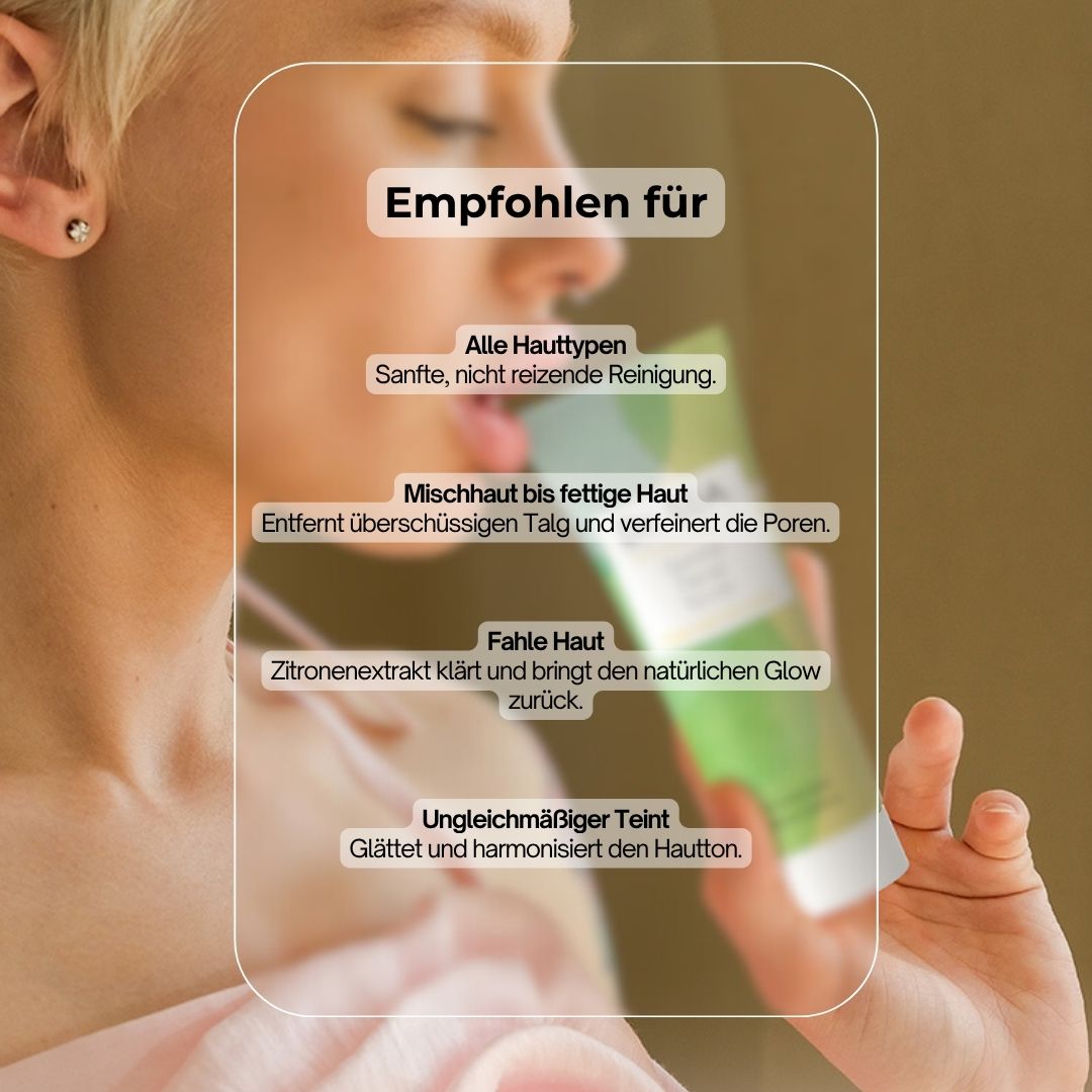 Person hält eine Tube. Text: Empfohlen für alle Hauttypen, Mischhaut, fahle Haut, ungleichmäßiger Teint.