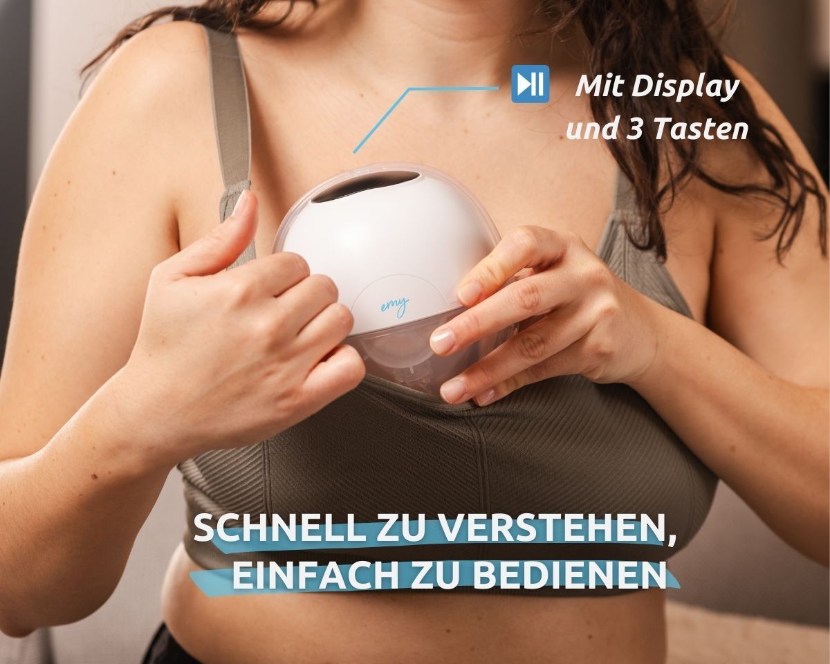 Frau mit elektrischer Milchpumpe in BH. Text: Schnell zu verstehen, einfach zu bedienen. Mit Display und 3 Tasten.