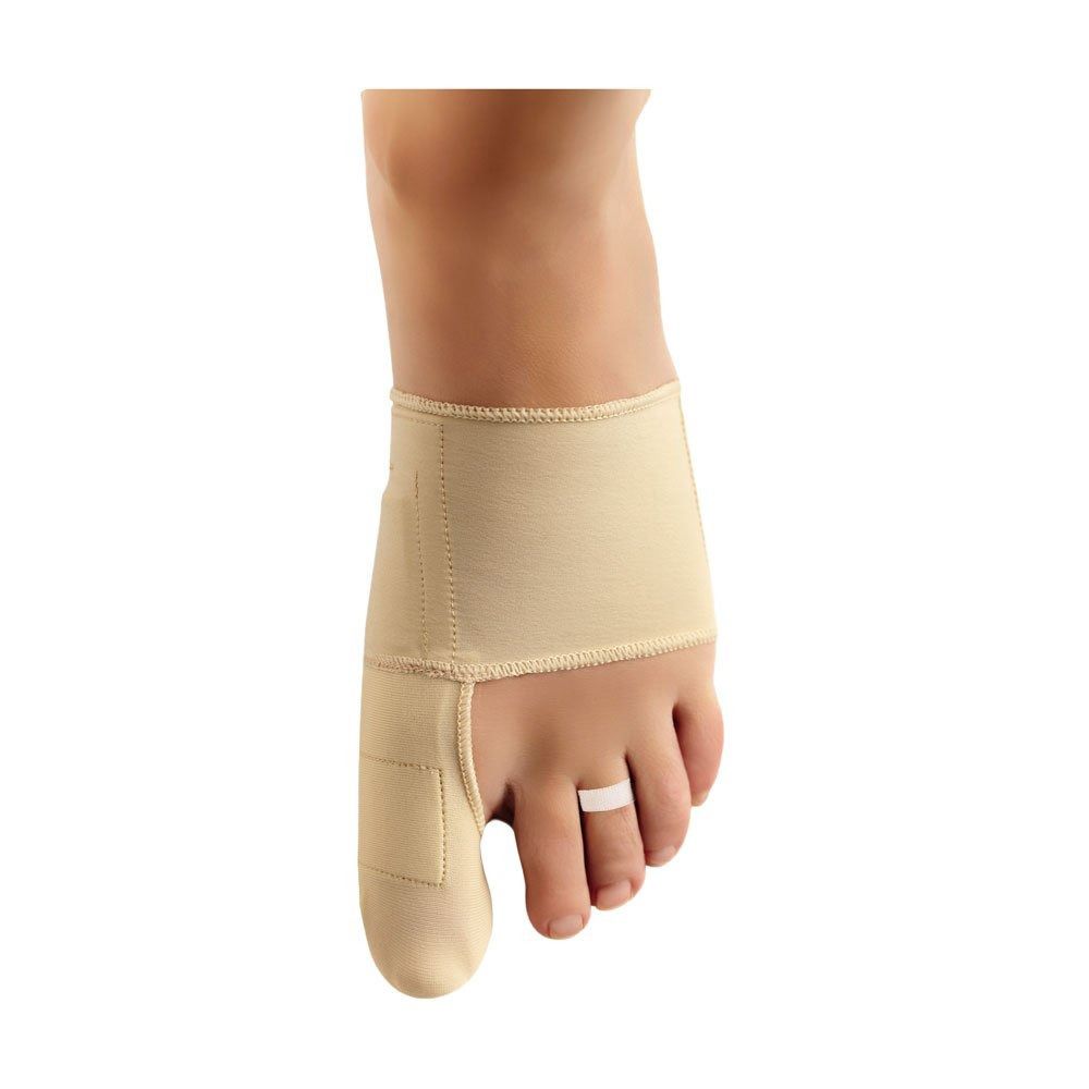 Fußbandage mit Zehenspreizer für den großen Zeh und Bandage am Mittelfuß.