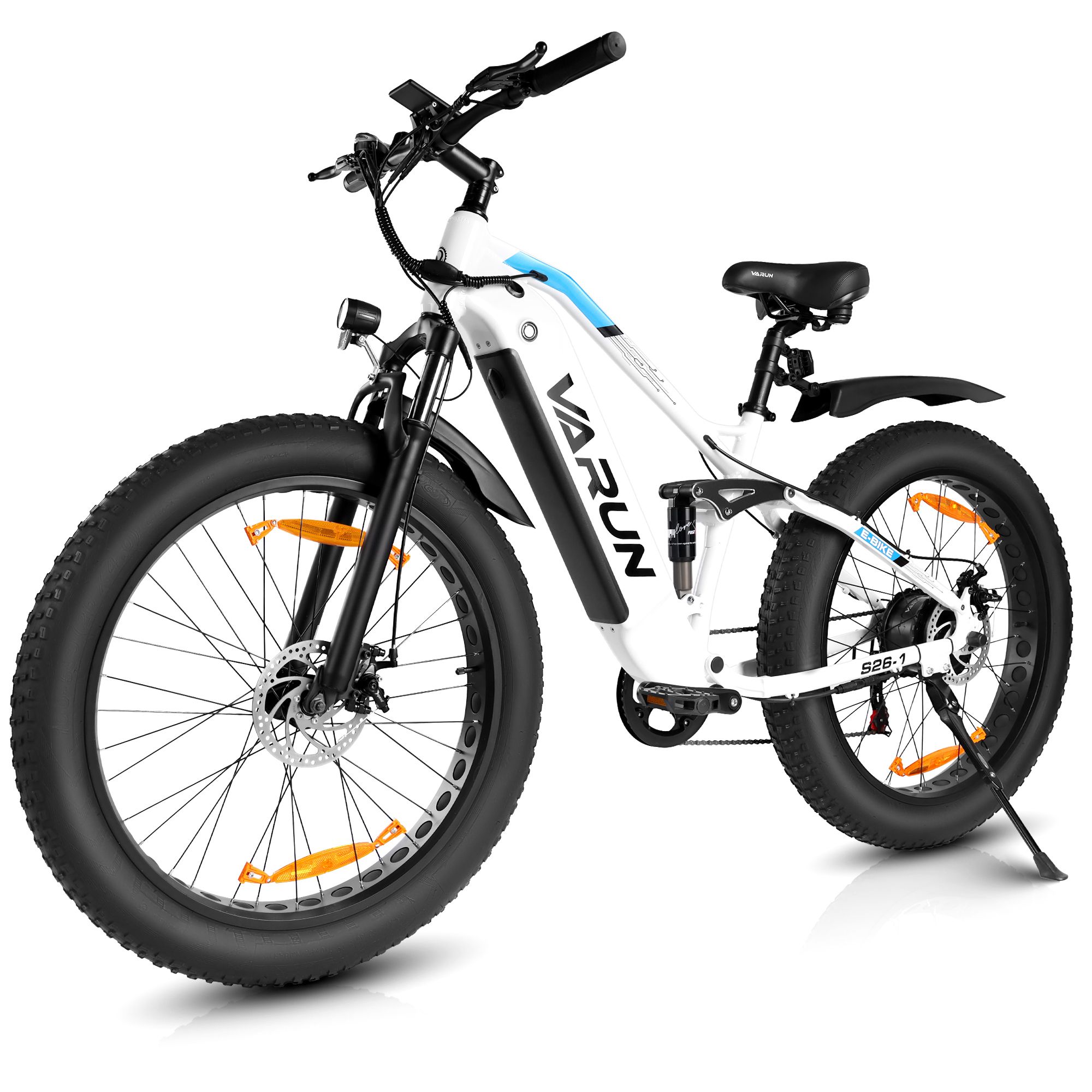 E-Bike VARUN S26-1, weißer Rahmen, schwarze Reifen, blaue Akzente. Gepäckträger, Scheinwerfer, Schutzbleche.