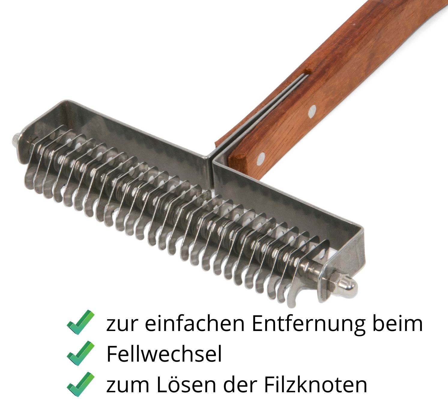Metallstriegel mit Holzgriff. Zur einfachen Entfernung beim Fellwechsel und zum Lösen der Filzknoten.