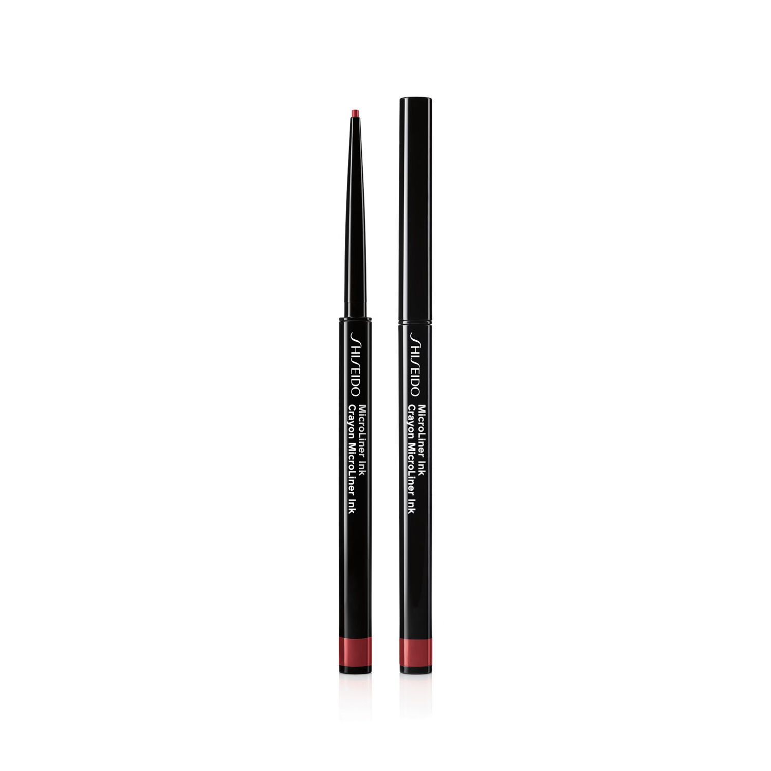 Schwarzer Eyeliner-Stift mit roter Spitze. Produktname und Marke sind sichtbar: Shiseido MicroLiner Ink Crayon.