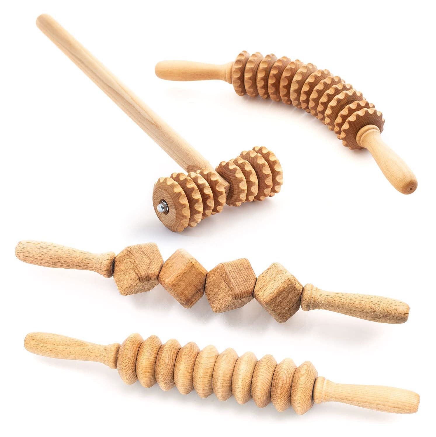 Verschiedene Massagegeräte aus Holz. Rollen, Walzen und ein Gerät mit Griff.