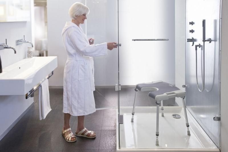 INVACARE Duschhocker Sorrento mit Hygieneausschnitt und Soft-touch Oberfläche