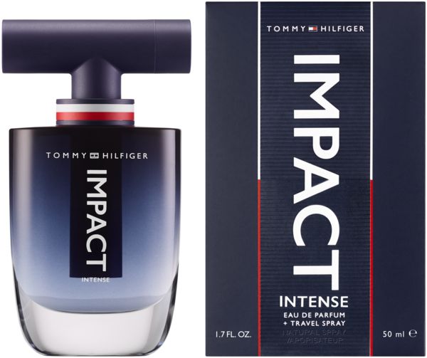 Tommy Hilfiger Impact Intense Flakon und Verpackung. Flakon mit blauem Farbverlauf. Verpackung mit Aufschrift IMPACT.
