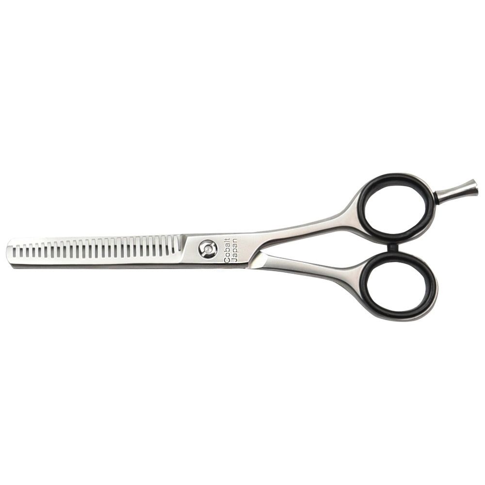 Friseurschere, beidseitig verzahnt, ergonomischer Soft-Grip. Metall, schwarze Ringe.