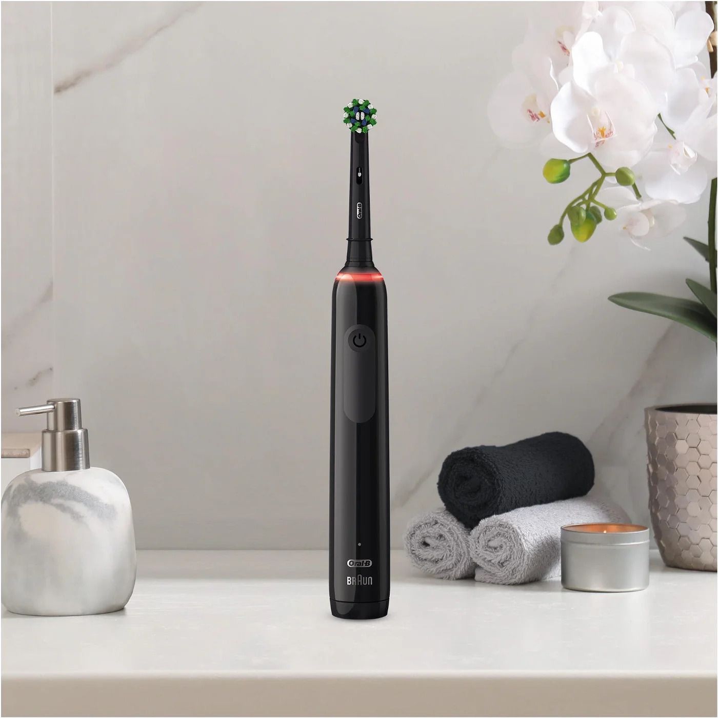 Oral-B Pro 3 Black Elektrische Zahnbürste mit Reiseetui EU Spec
