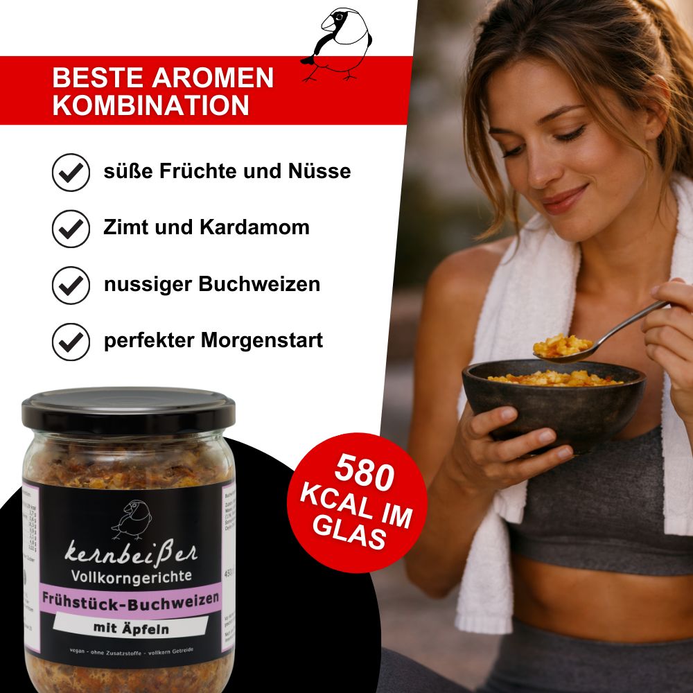 Frau isst Frühstück-Buchweizen mit Äpfeln aus einem Glas. Text: Kernbeißer, 580 kcal im Glas, beste Aromen.