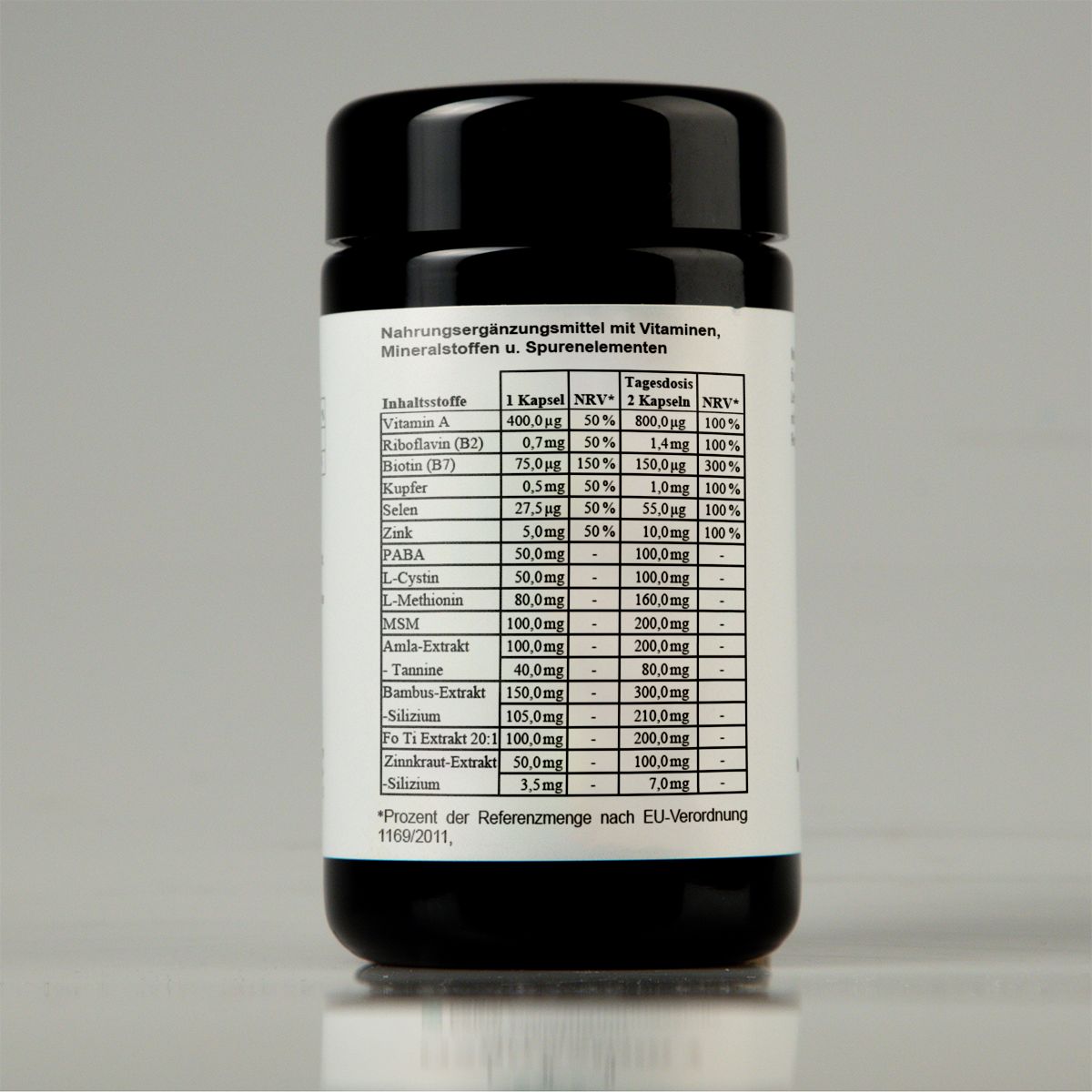 Rückseite der NUI Haut Haare Nägel Dose mit Nährwertangaben und Inhaltsstoffen.