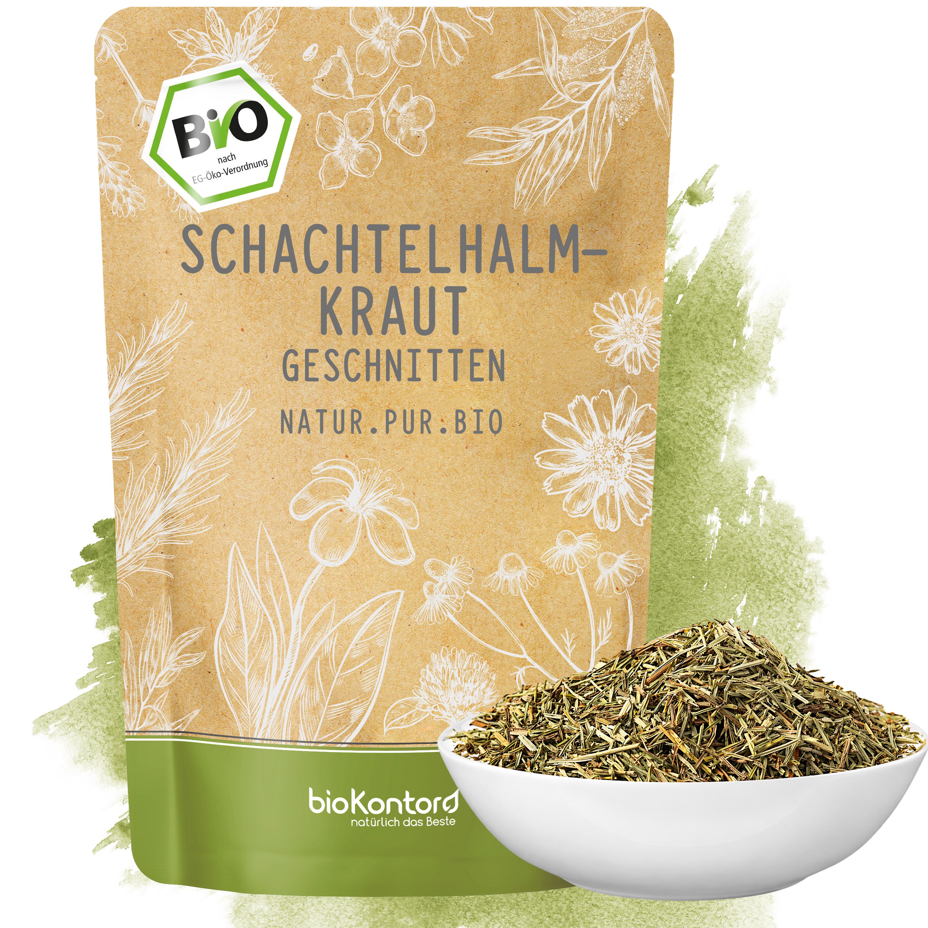 Bio-Kräutertee Schachtelhalmkraut geschnitten in einer braunen Papiertüte mit Bio-Siegel und Kräutermotiv, daneben eine Schale mit geschnittenem Kraut.