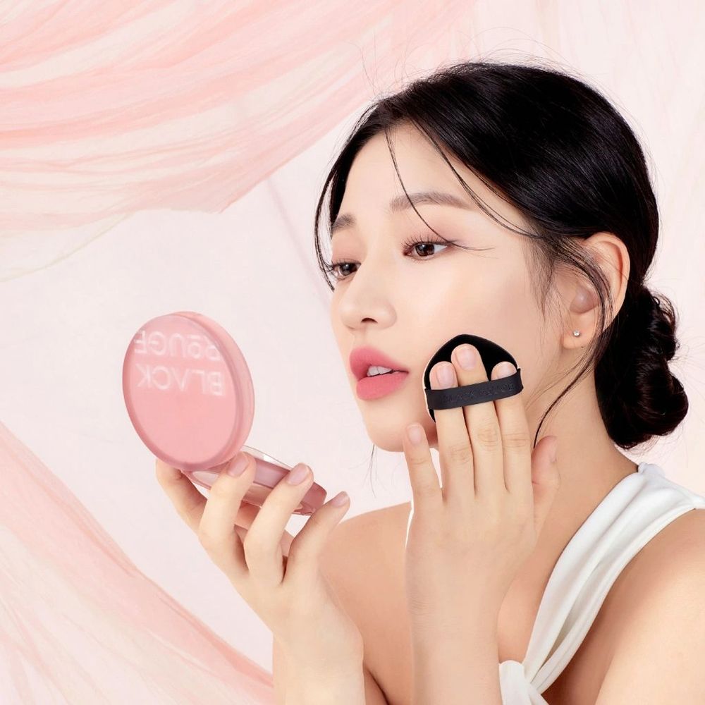 BLACK ROUGE Thin Layer Velour Cushion Foundation VC01 PORCELAIN