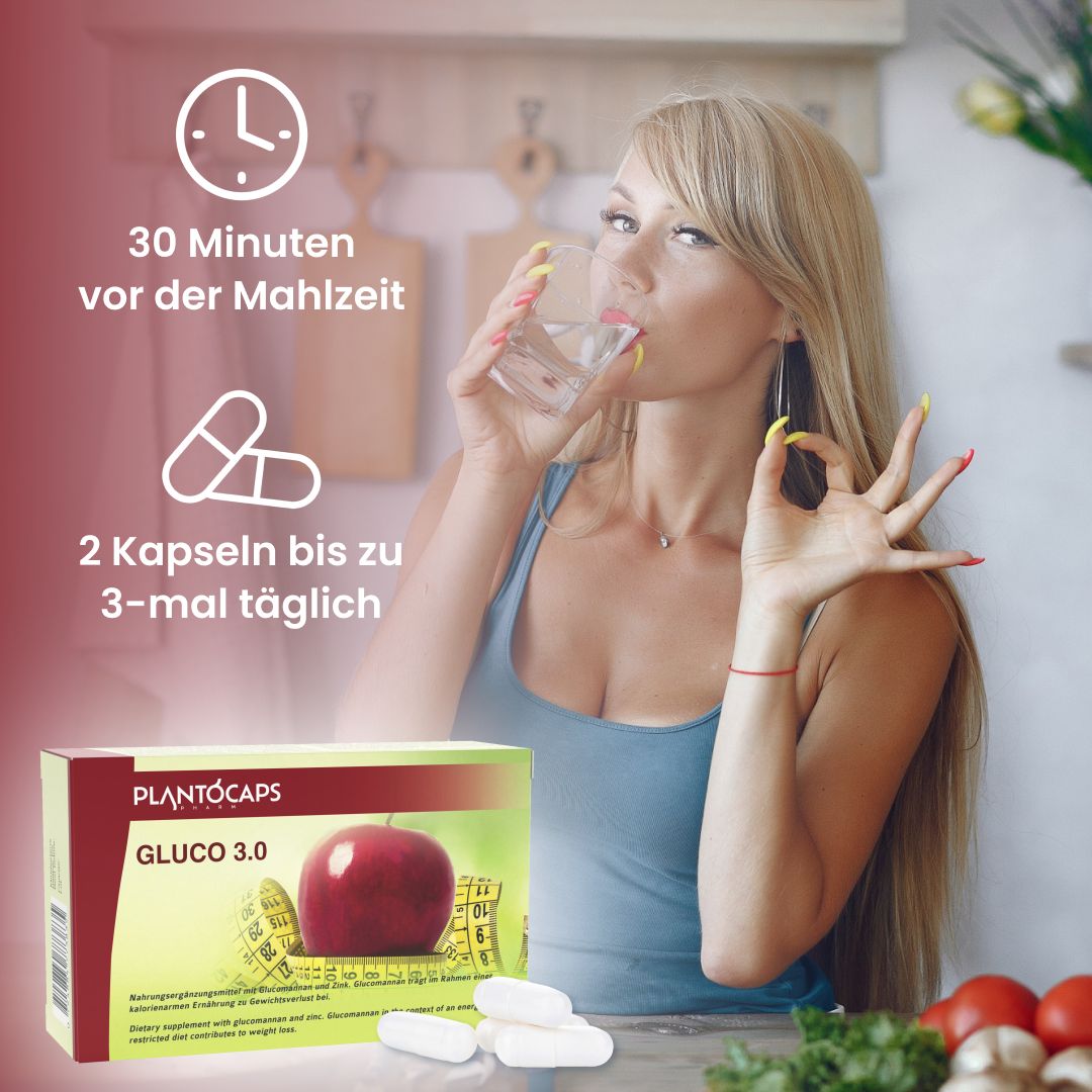 Frau trinkt Wasser, neben Packung plantoCAPS® GLUCO 3.0 und Kapseln. Text: 30 Minuten vor der Mahlzeit, 2-3 mal täglich.