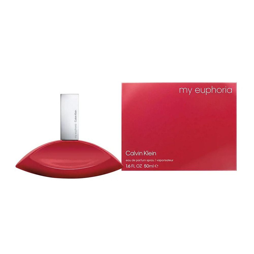 Roter Flakon und Verpackung. Flakon in Tropfenform mit silbernem Verschluss. Verpackung mit Schriftzug "my euphoria" und "Calvin Klein".