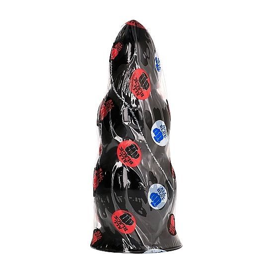 Schwarzer Dildo, in Folie verpackt. Rote und blaue Aufkleber mit Faust-Motiv. Produktverpackung.