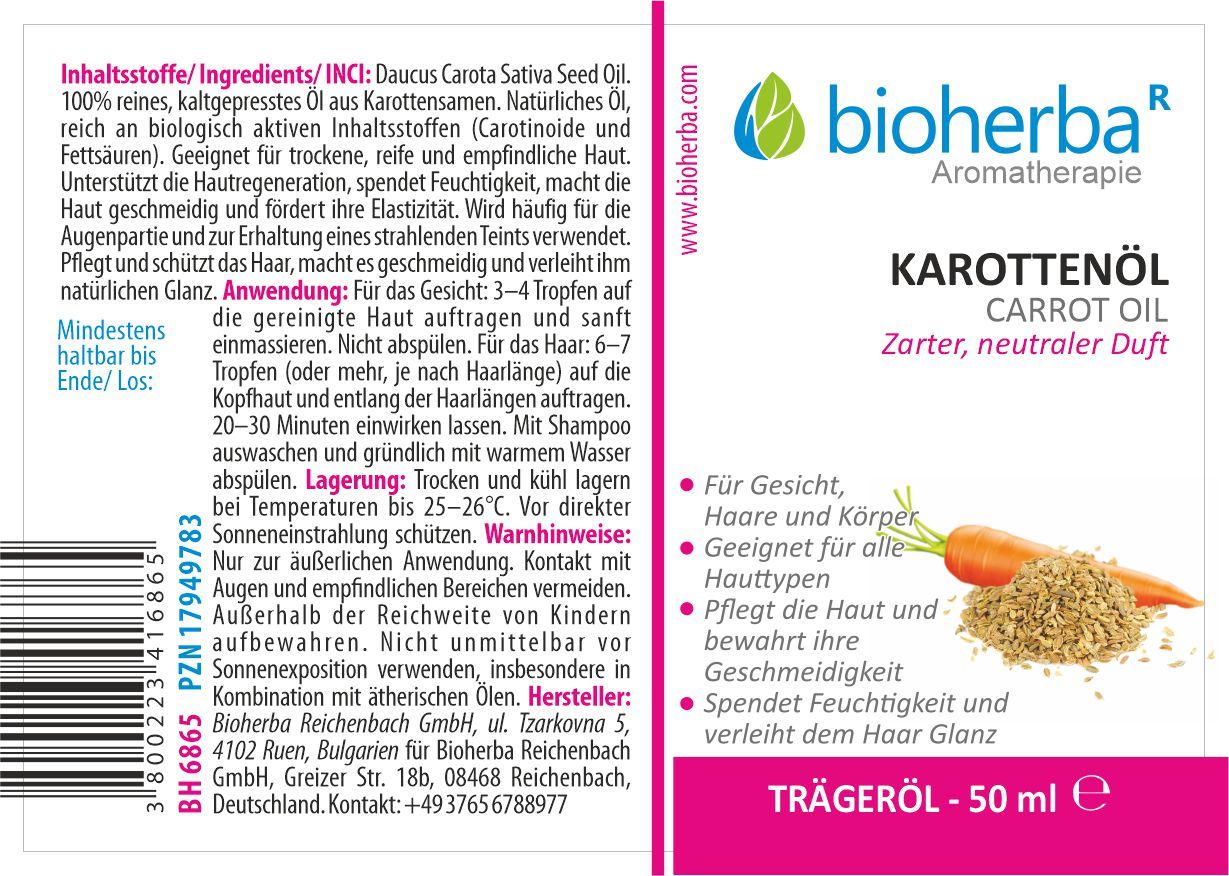 Etikett mit Produktinformationen. Text: Bioherba, Karottenöl, Trägeröl. Illustration: Karotte und Samen. Hintergrund: weiß.