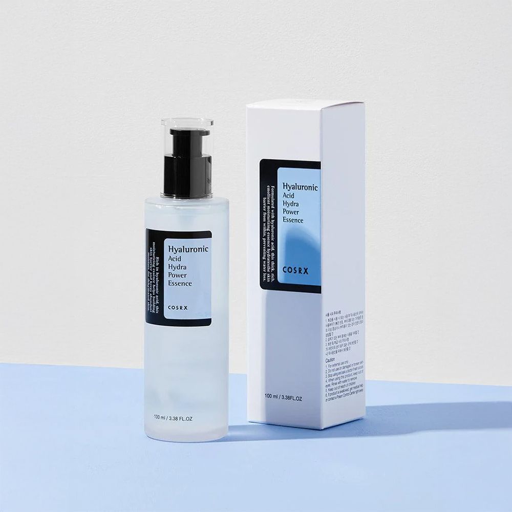 COSRX Hyaluronic Acid Hydra Power Essence Flasche und Verpackung.