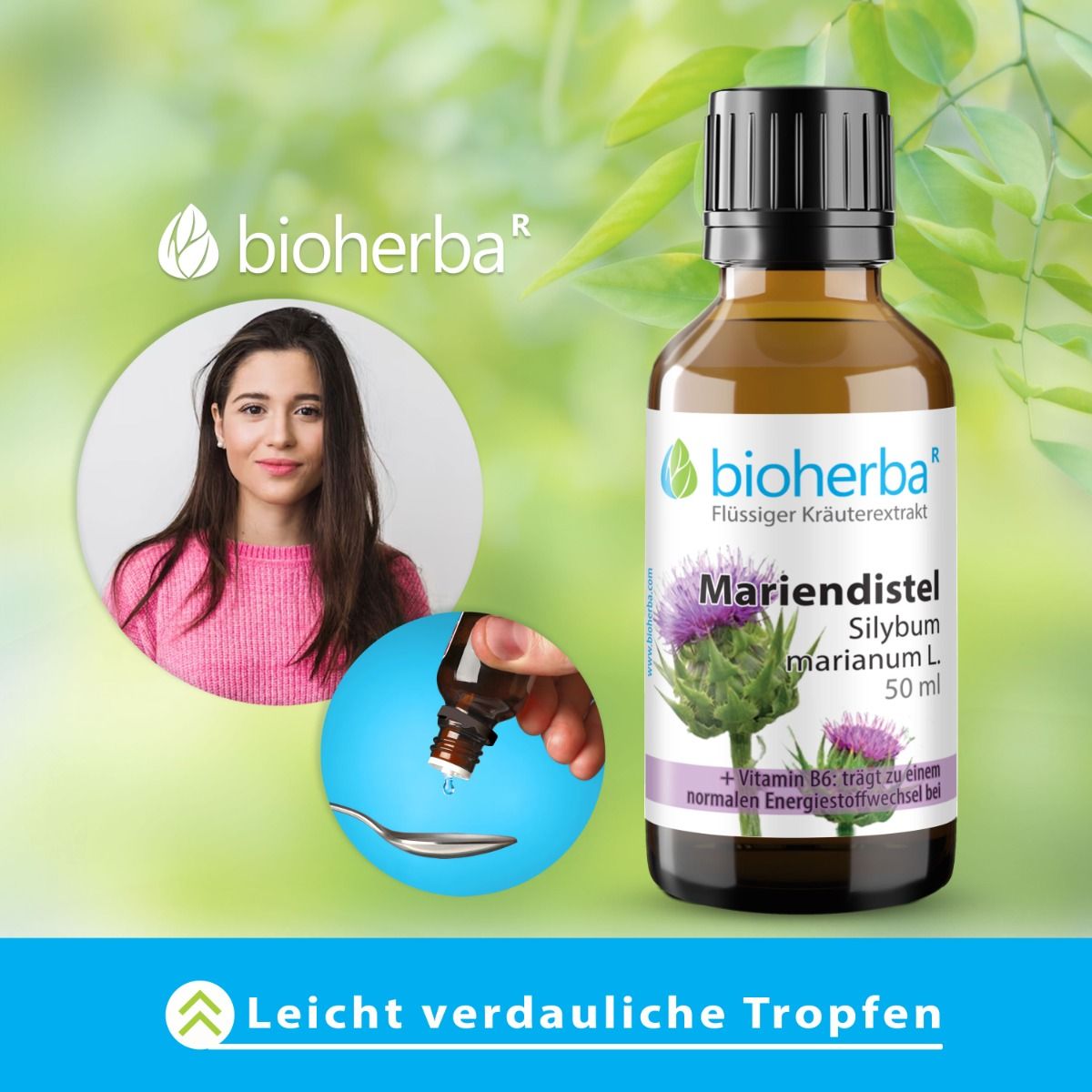 Braune Flasche mit Mariendistel-Extrakt. Frau hält Löffel mit Tropfen. Text: Mariendistel, Silybum marianum L., 50 ml. Leicht verdauliche Tropfen.