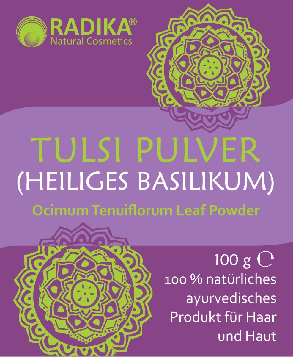 Lila Etikett mit grünen Ornamenten. Aufschrift: Tulsi Pulver (Heiliges Basilikum). 100% natürliches ayurvedisches Produkt für Haar und Haut. 100 g.