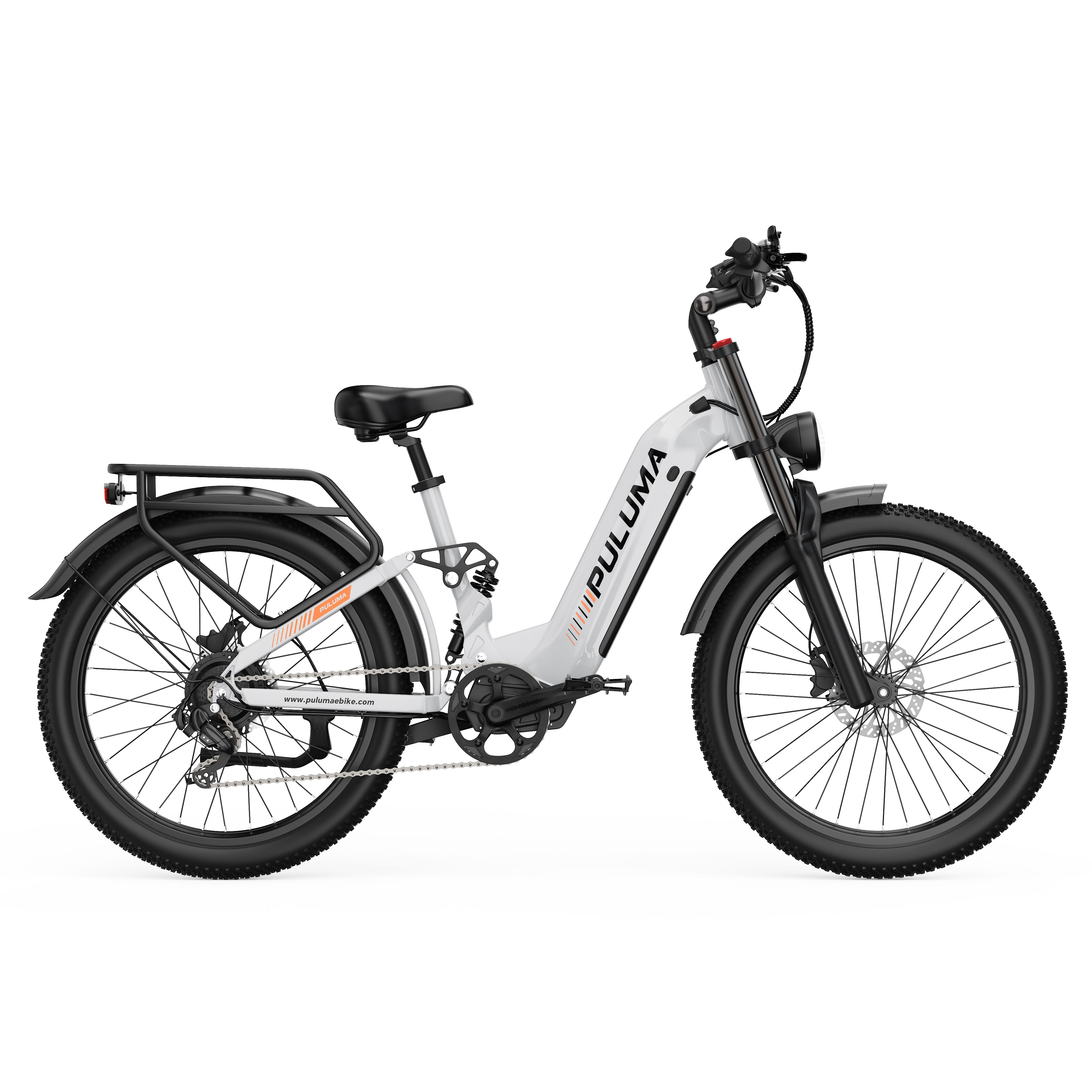 Weißes Elektrofahrrad mit schwarzen Reifen. Aufschrift PULUMA.