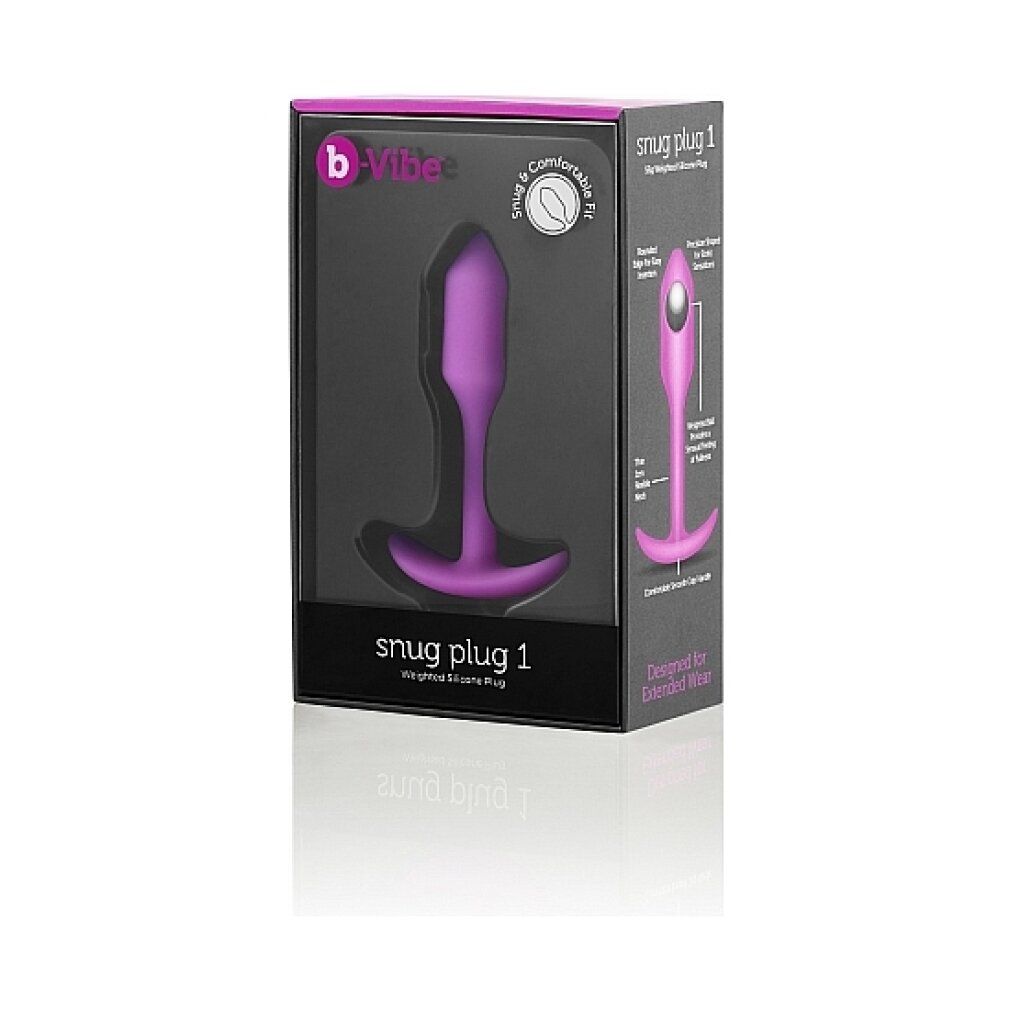 Fuchsiafarbener Plug in Verpackung. Produktname und Marke sichtbar. Auf weißem Hintergrund.