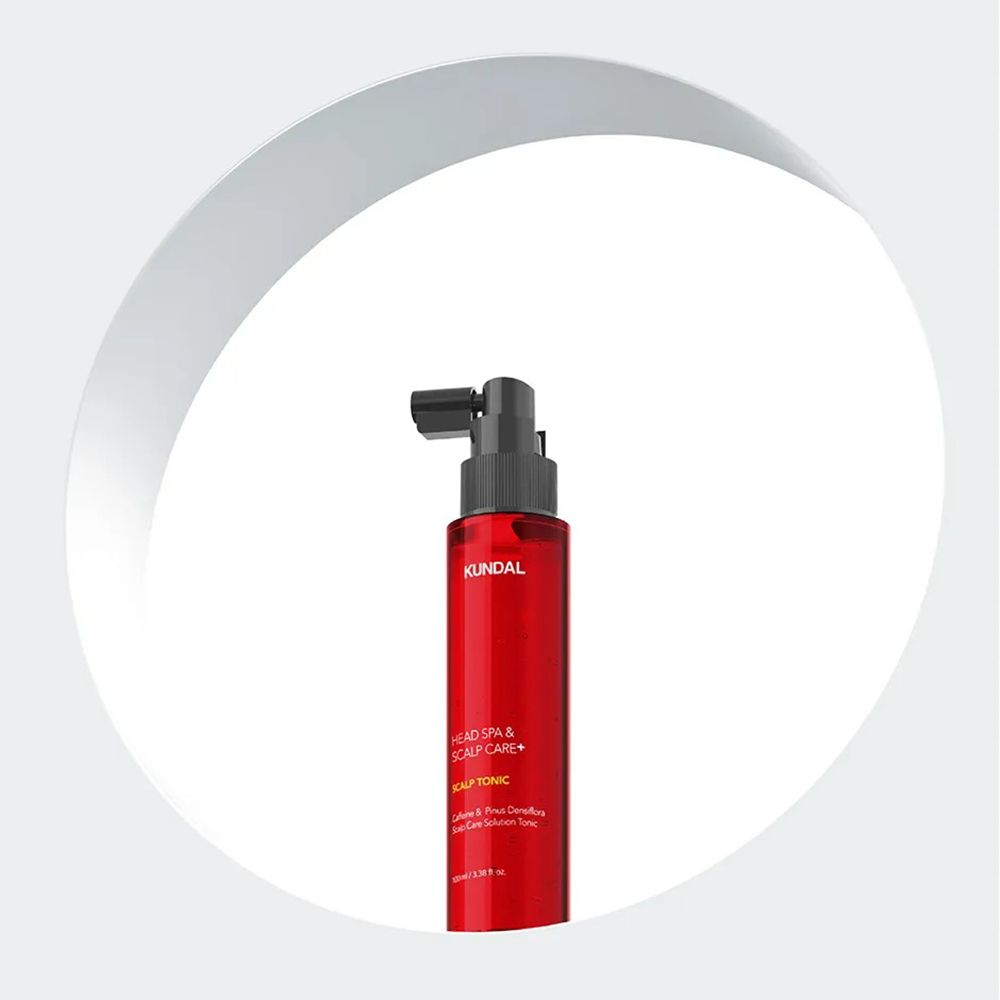Rote Flasche mit schwarzem Sprühkopf. Aufschrift: KUNDAL, HEAD SPA & SCALP CARE+, SCALP TONIC.