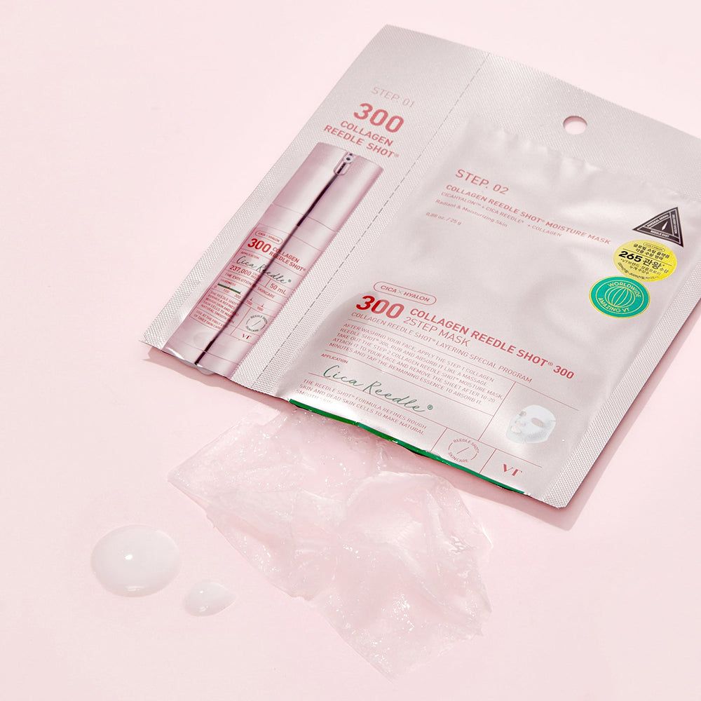 Zweistufige Tuchmaske. Rosa Verpackung mit Produktnamen und Logo. Maske und Serum liegen daneben.