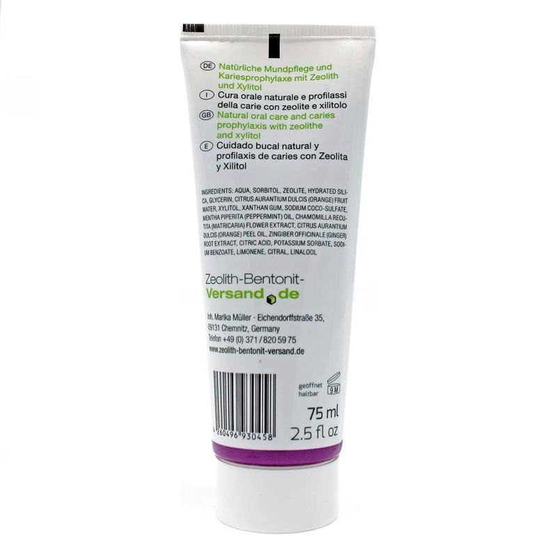 Rückseite der Zahncreme-Tube. Text: Natürliche Mundpflege, Inhaltsstoffe, 75ml. Grüner Aufdruck, weißer Hintergrund.