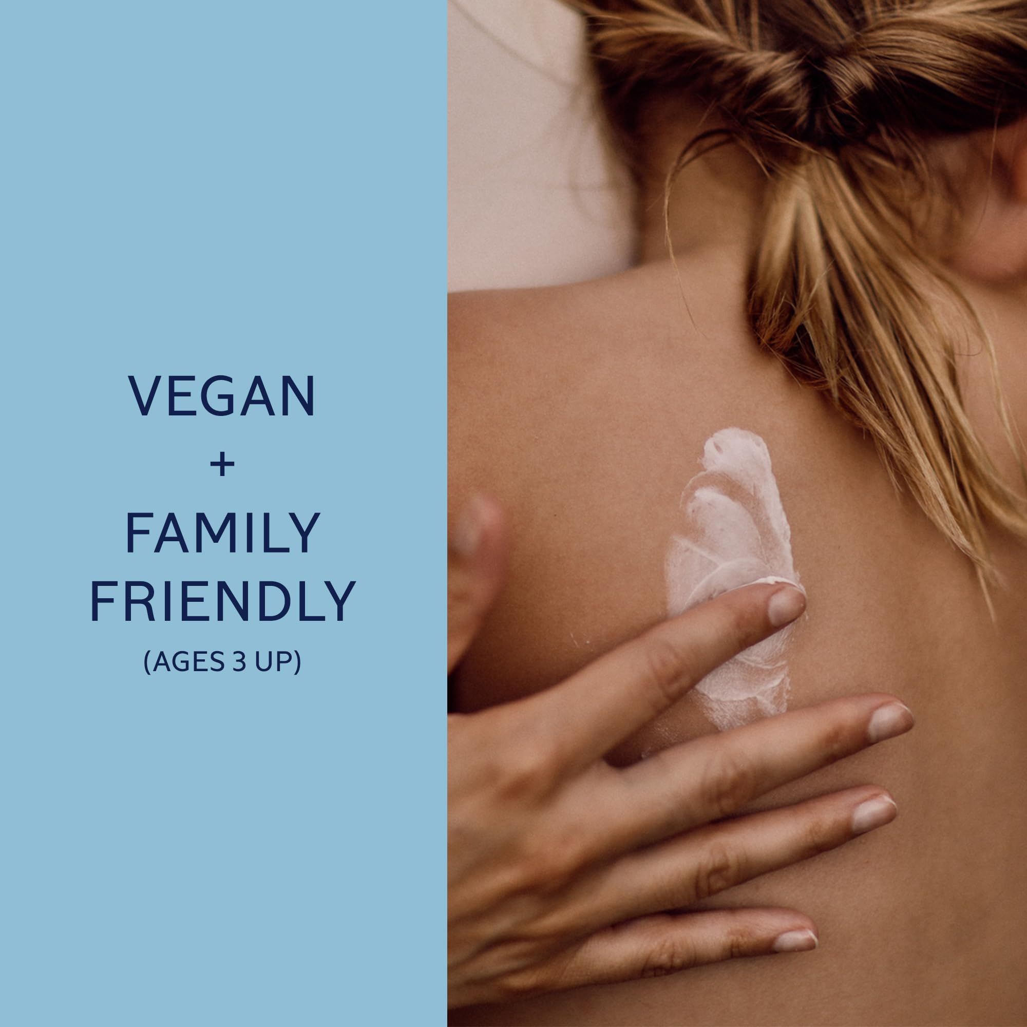 Rücken einer Person, auf dem Creme aufgetragen wird. Text: Vegan + Family Friendly (Ages 3 Up).
