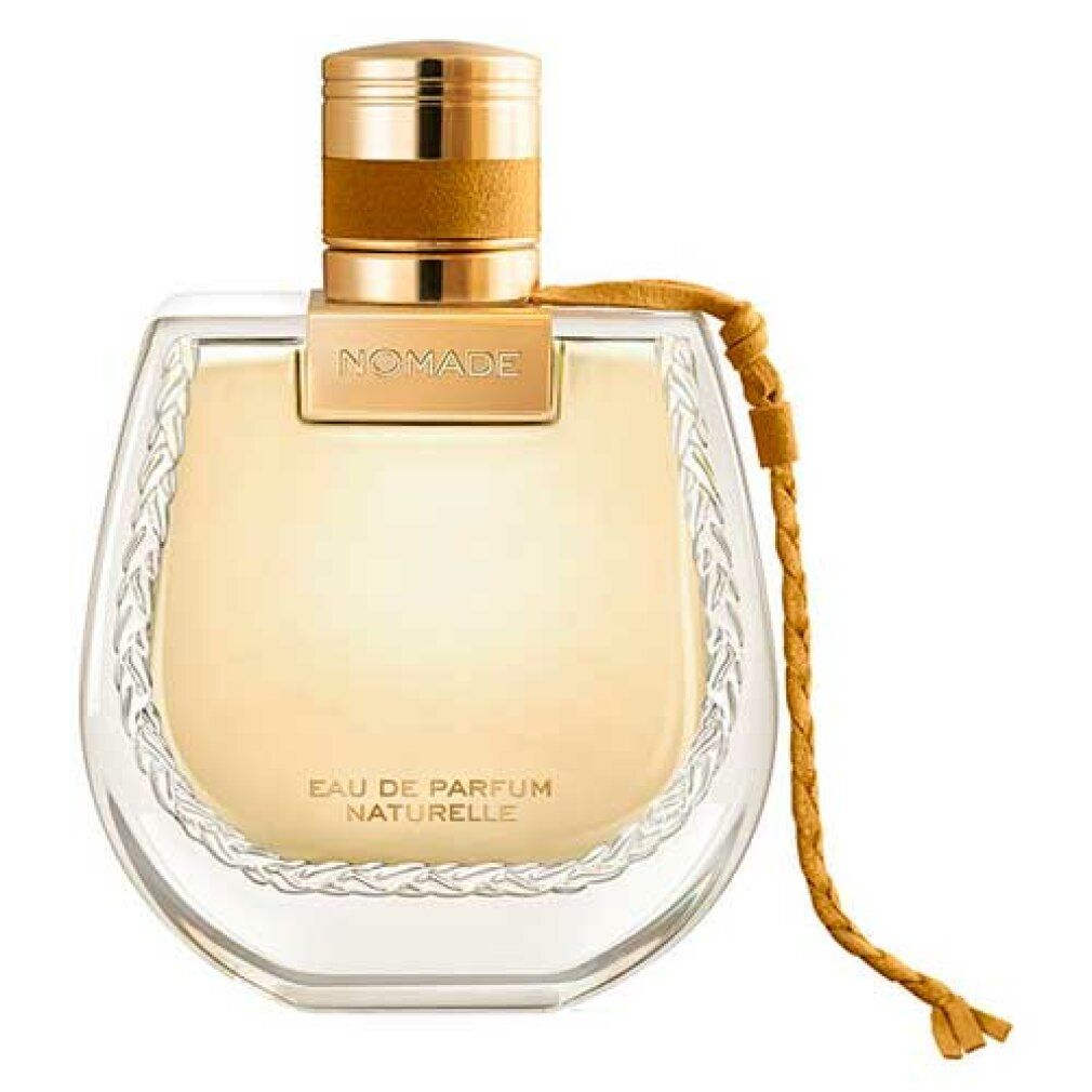 Parfümflasche mit goldfarbenem Verschluss und Lederband. Aufschrift: Nomade, Eau de Parfum Naturelle.