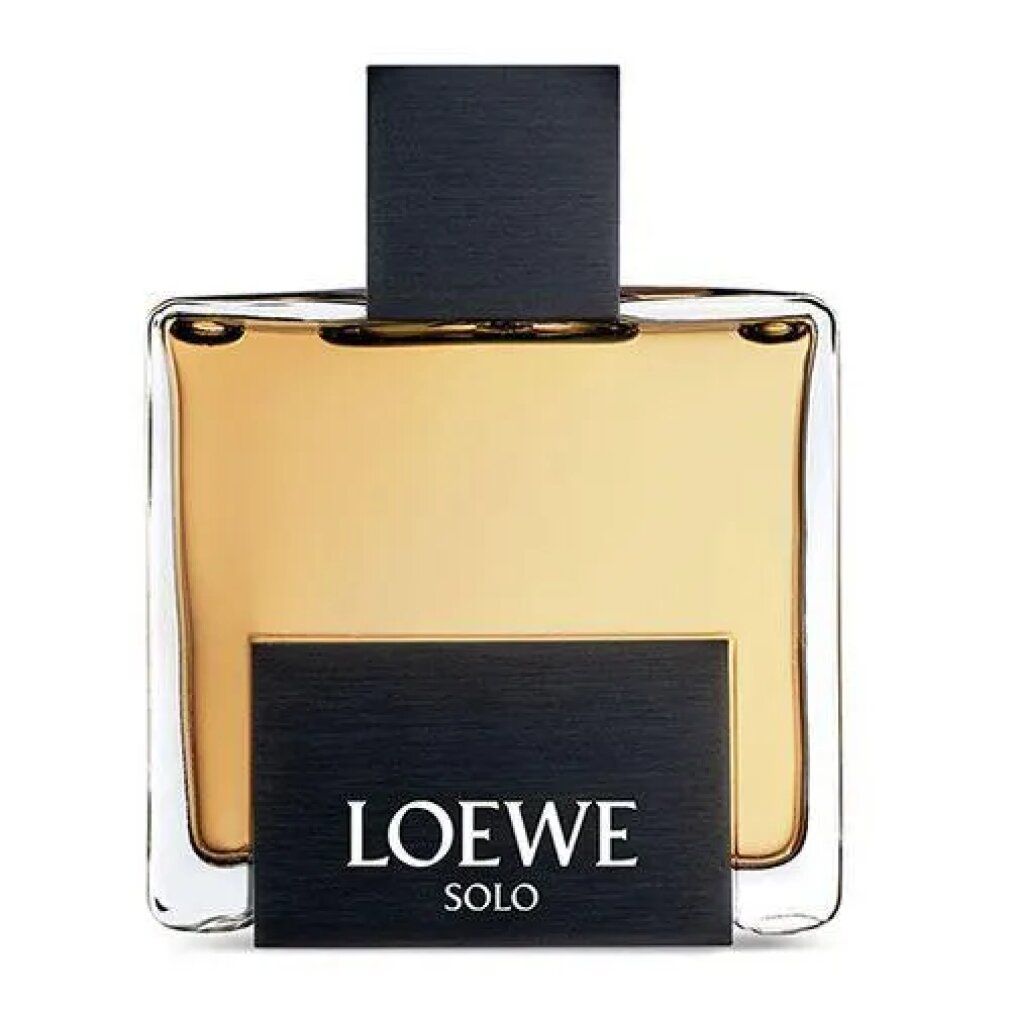 Loewe Solo Eau de Toilette. Eckiger Flakon mit schwarzem Verschluss. Schwarzes Etikett mit weißer Aufschrift: LOEWE SOLO.