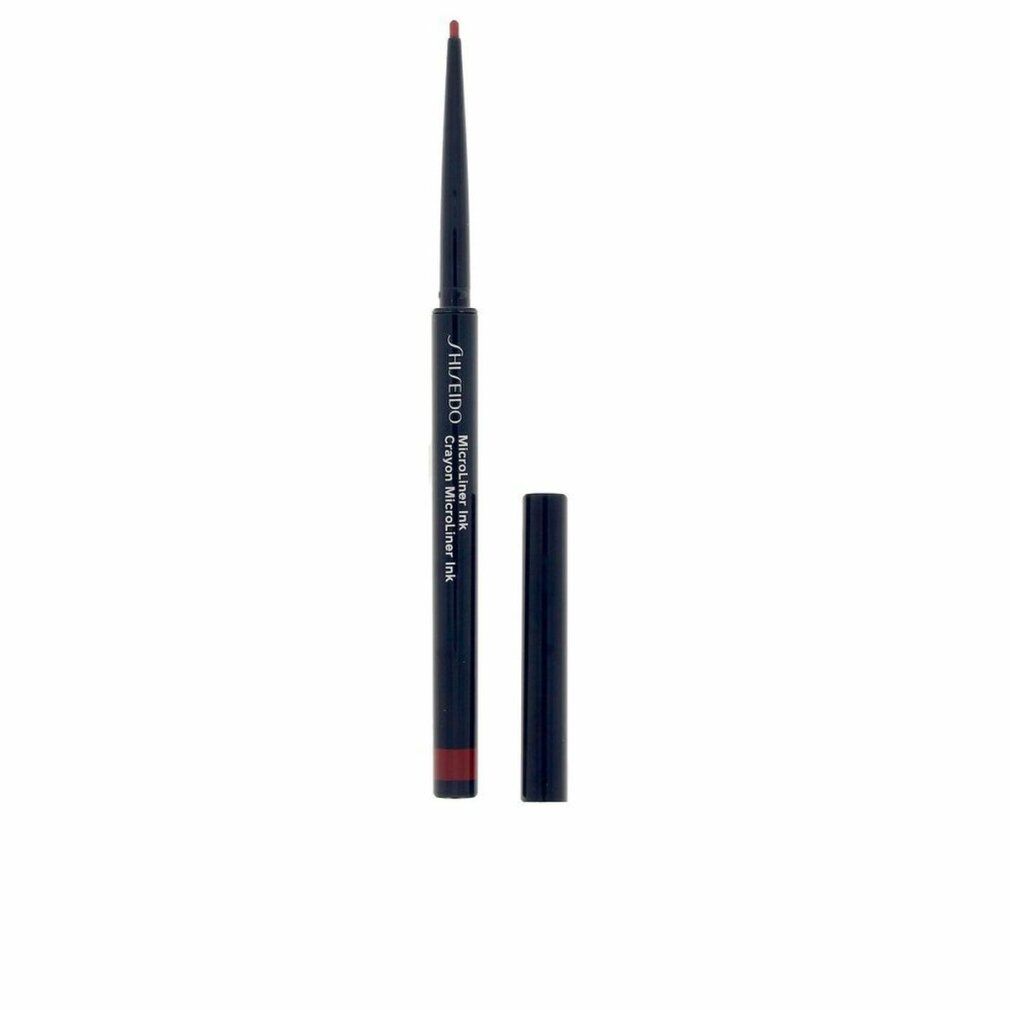 Schwarzer Eyeliner-Stift mit geöffneter Kappe. Produktname und Marke sind sichtbar: Shiseido MicroLiner Ink Crayon.