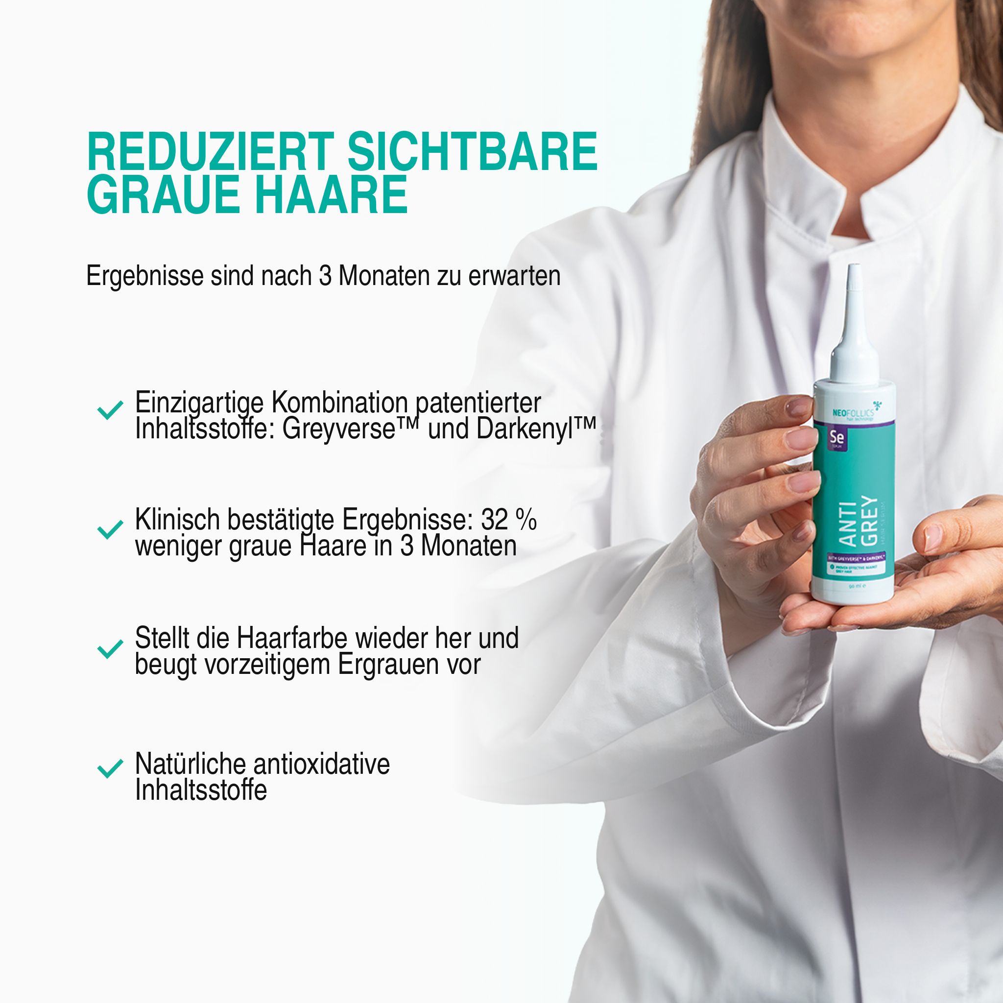 Person in weißem Kittel hält Neofollics Anti-Grauhaar-Serum und listet Vorteile auf.