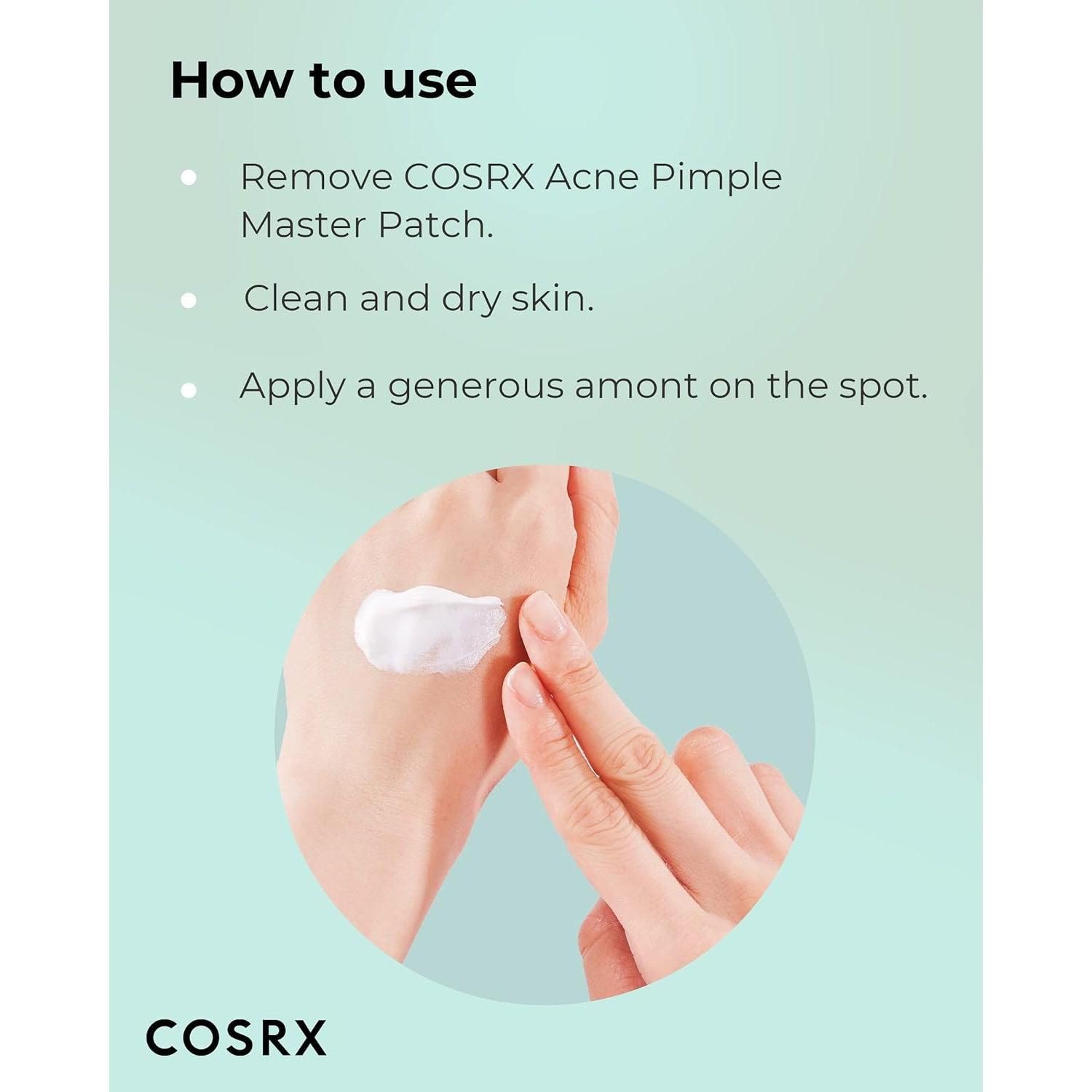 Anwendung der Creme auf der Haut. Text: Entfernen Sie den COSRX Acne Pimple Master Patch. Reinigen und trocknen Sie die Haut.